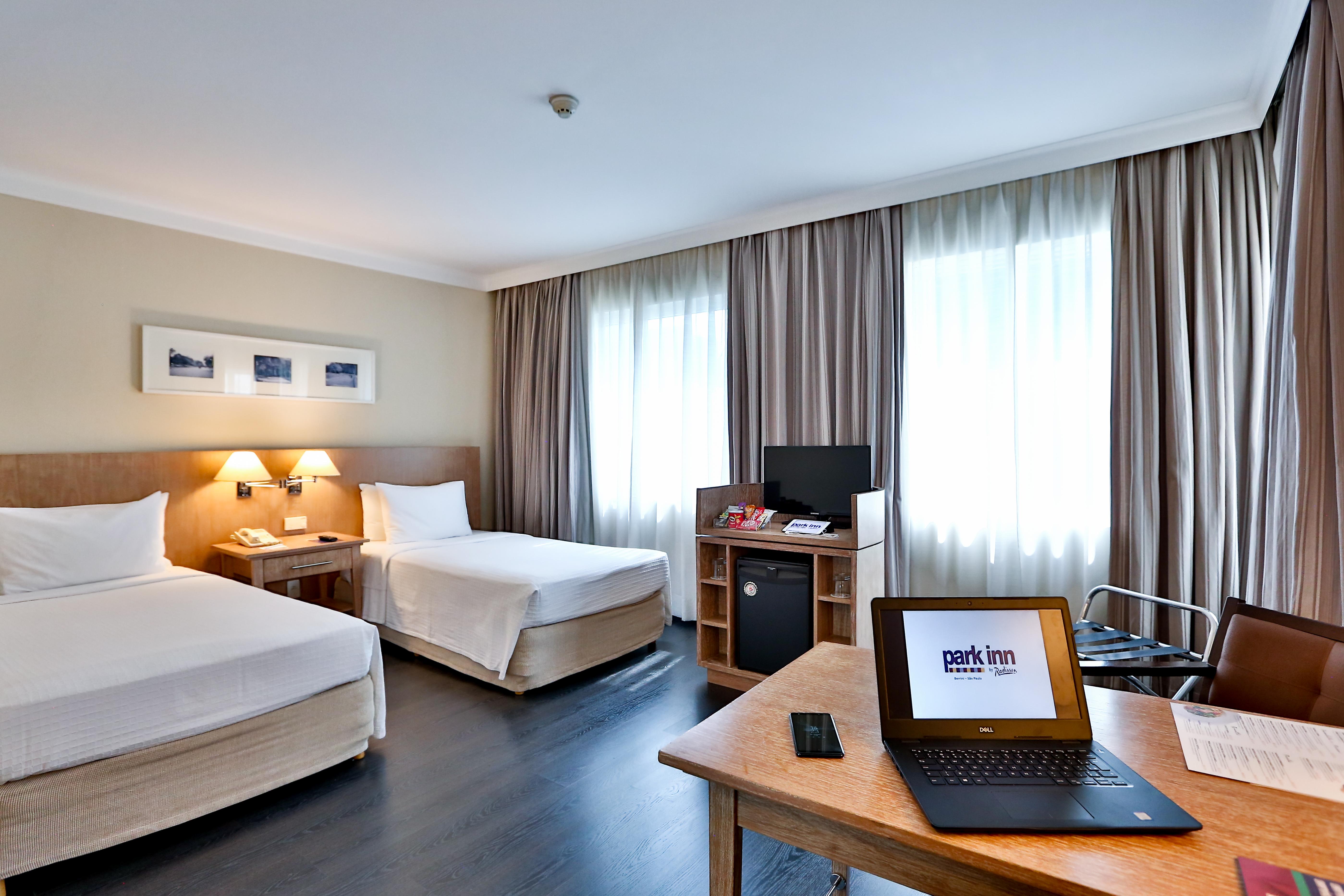 Park Inn By Radisson Berrini San Paolo Esterno foto